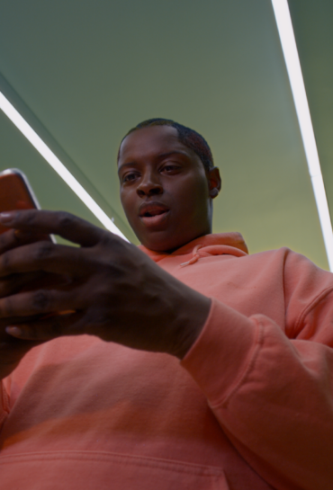 TINDER – DRAG RACE FRANCE